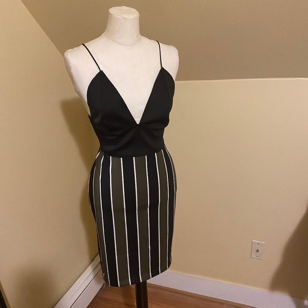 H&M vertical stripe skirt